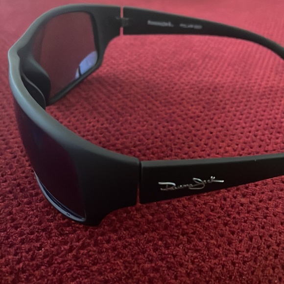 Panama Jack Polarized Sunglasses 🕶 - Picture 2 of 7